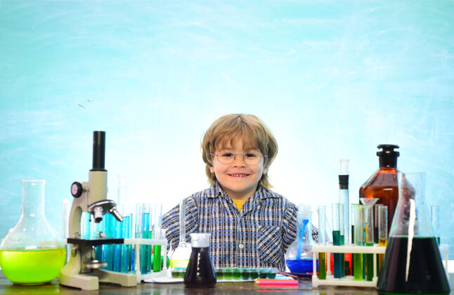 童年化学与科学初级教室年化学实验从初级学校第一学校日间化学科学学校书呆子乐趣