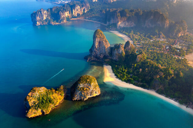 自然泰国克拉比railay海滩鸟瞰图海岸线攀岩鸟瞰