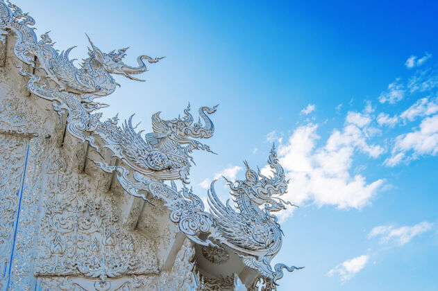 雕刻泰国清莱的华容坤寺（白寺）耶稣诞生亚洲精美