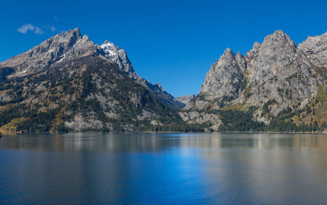 山脉美国怀俄明州大提顿国家公园自然湖泊荒野
