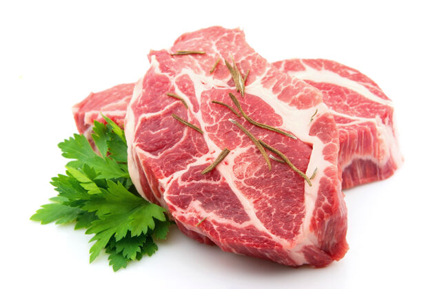 牛排生肉配欧芹和迷迭香蛋白质肉食物