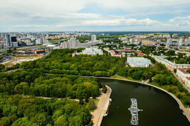 城市景观明斯克公园顶上的景色明斯克市的鸟瞰图白俄罗斯空中中心街道