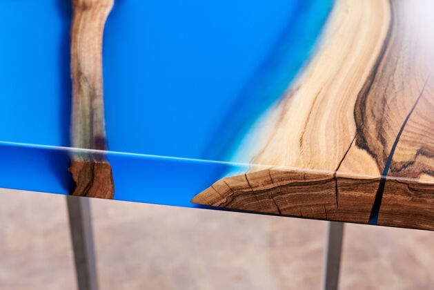 室内用环氧树脂制成的木质桌子的质地异国情调稳定手工