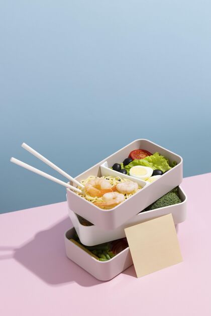小吃日本便当盒的高角度排列健康组成安排