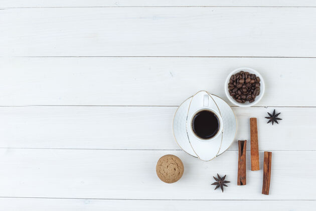 木头顶视图咖啡杯与咖啡豆 香料 饼干的木制背景水平意式咖啡厨房袋子