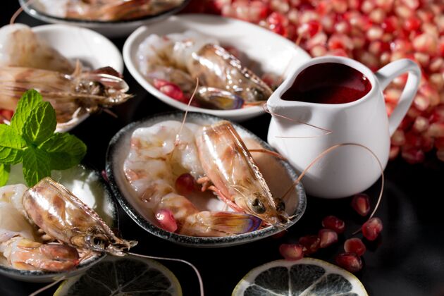 虾特写镜头美味的海鲜虾装饰石榴美味餐厅健康