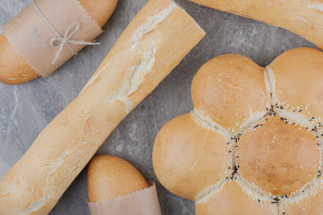面包面包食品品种大理石表面面包房烘焙食品