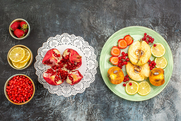 水果顶视图新鲜水果盘内放在一张光桌上水果新鲜多晚餐沙拉清淡