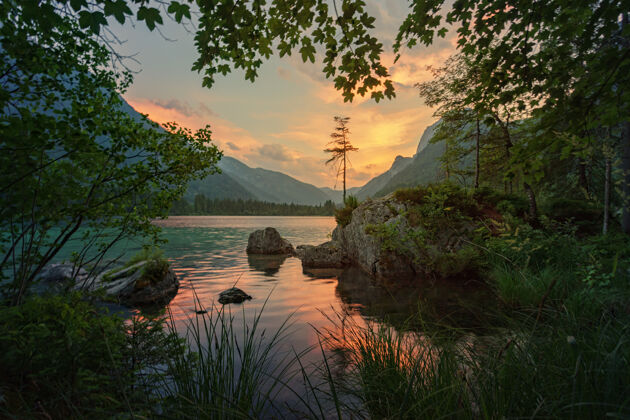 巴伐利亚湖光山色日落户外夜晚旅行