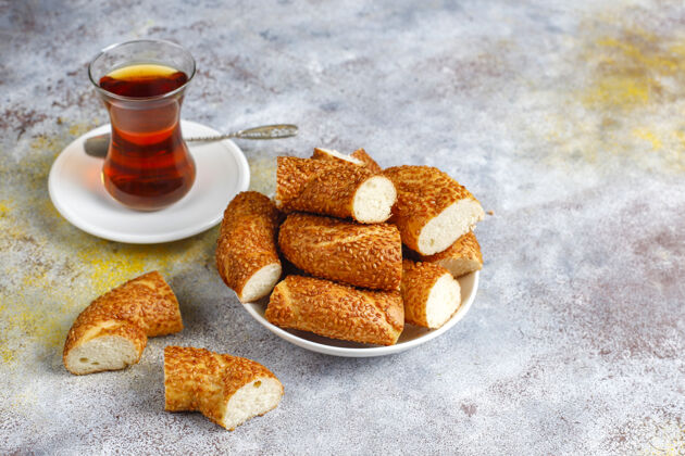 面包传统土耳其早餐黄油杯子土耳其