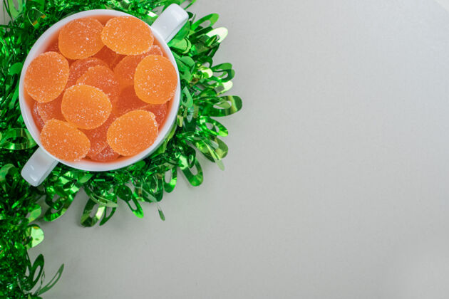 果酱满满一碗甜甜的桔子酱含糖果冻明胶