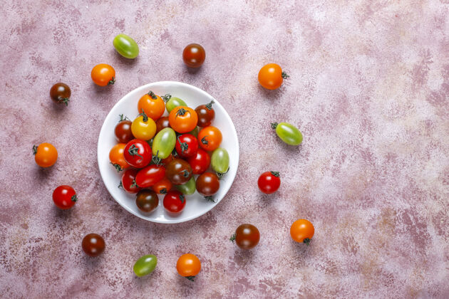 新鲜五颜六色的樱桃番茄番茄食物成熟