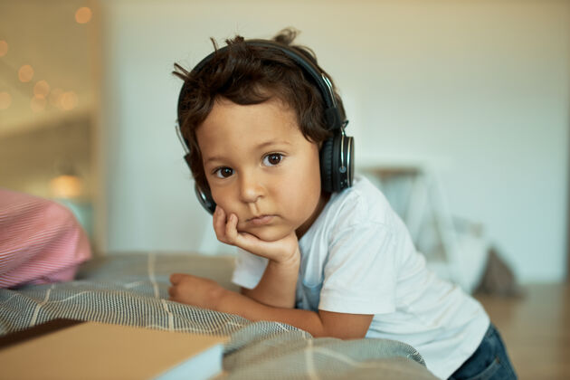 听孩子 科技 声音技术教育肖像