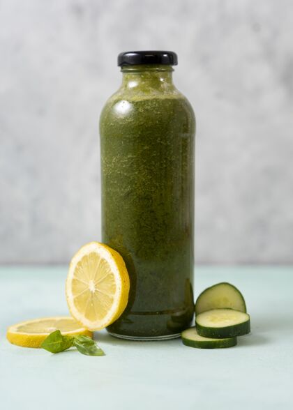 食品柠檬黄瓜健康绿色饮料液体健康天然